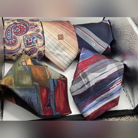 Christian Dior (2) Oscar De La Renta (2) Givenchy (1) Men's Tie Set - Picture 1 of 7